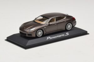 Porsche Panamera 970 S Brūns Metālisks Minichamps 1:43 WAP0203400E Metāls — attēls 2 no 5