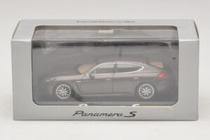 Porsche Panamera 970 S Brūns Metālisks Minichamps 1:43 WAP0203400E Metāls — attēls 5 no 5