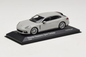 Porsche Panamera 971 Sport Turismo 4E-Hybrid Pelēks Minichamps 1:43 410066114 Metāls — attēls 2 no 5