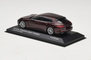 Porsche Panamera 971 Sport Turismo 4S Sarkans Minichamps 1:43 410066110 Metāls — attēls 3 no 5
