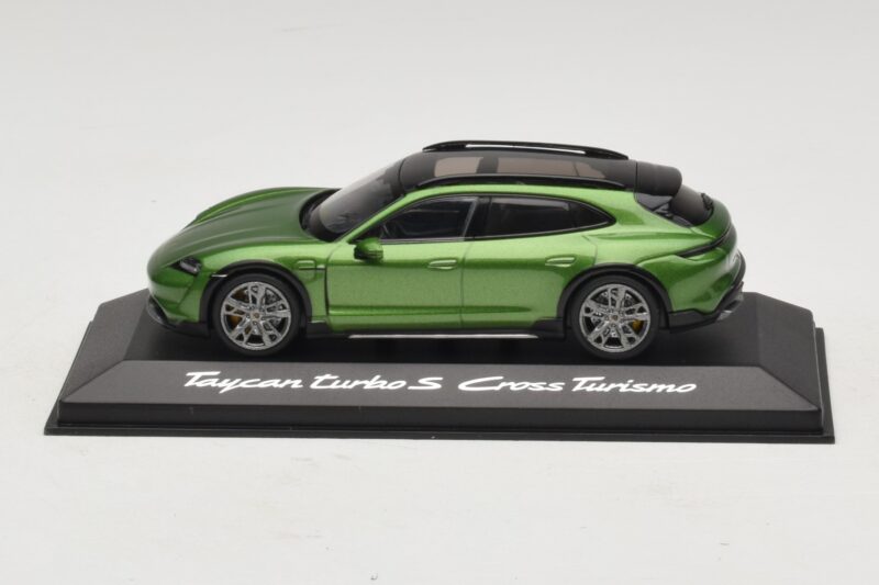 Porsche Taycan Turbo S Cross Turismo Zaļš Minichamps 1:43 Porsche Taycan Turbo S Cross Turismo Zaļš Minichamps 1:43 WAP0207830M003 Metāls