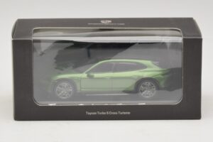 Porsche Taycan Turbo S Cross Turismo Zaļš Minichamps 1:43 WAP0207830M003 Metāls — attēls 5 no 5