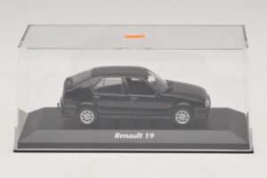 Renault 19 Melns Maxichamps 1:43 940113701 Metāls — attēls 4 no 5