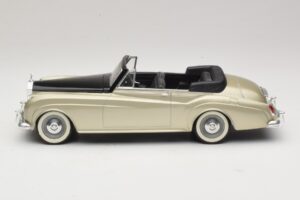 Rolls-Royce Silver Cloud II Sudrabs Solido 1:18 8006 Metāls — attēls 3 no 6
