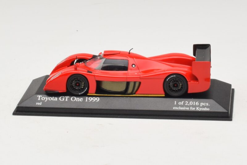 Toyota GT-One TS020 Street Sarkans Minichamps 1:43 433991603 Metāls