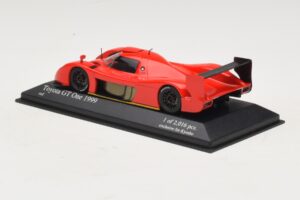 Toyota GT-One TS020 Street Sarkans Minichamps 1:43 433991603 Metāls — attēls 3 no 5