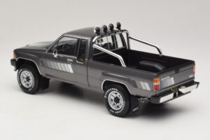 Toyota Hilux N50 Xtra Cab 4x4 Pelēks Metālisks KK-Scale 1:18 KKDC181563 Metāls — attēls 5 no 6