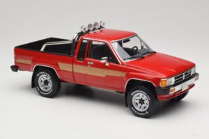 Toyota Hilux N50 Xtra Cab 4x4 Sarkans KK-Scale 1:18 KKDC181562 Metāls — attēls 4 no 6
