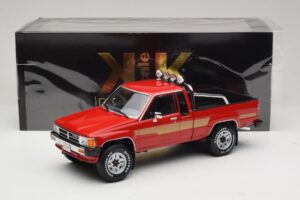 Toyota Hilux N50 Xtra Cab 4x4 Sarkans KK-Scale 1:18 KKDC181562 Metāls — attēls 6 no 6