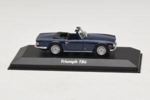 Triumph TR6 Tumši Zils Maxichamps 1:43 940132570 Metāls