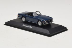 Triumph TR6 Tumši Zils Maxichamps 1:43 940132570 Metāls — attēls 3 no 5