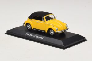 Volkswagen 1302 Kabriolets Dzeltens Maxichamps 1:43 940055030 Metāls — attēls 3 no 5