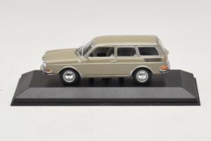 Volkswagen 411 LE Variant Savanna Beige Minichamps 1:43 400051114 Metāls