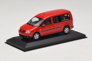 Volkswagen Caddy 2K Bus Sarkans Minichamps 1:43 CADDY009 Metāls — attēls 2 no 5