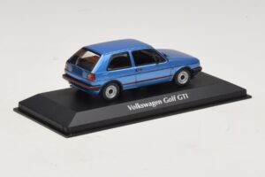 Volkswagen Golf GTI Mk2 Zils Metālisks Maxichamps 1:43 940054120 Metāls — attēls 2 no 5