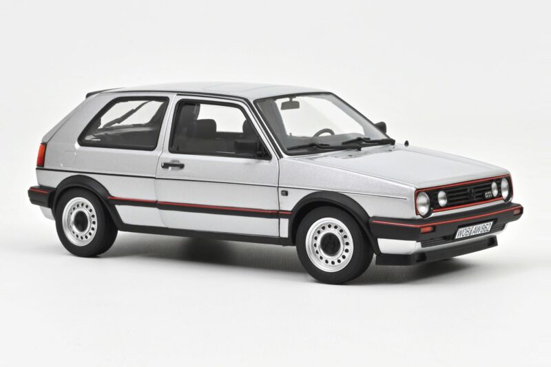 Volkswagen Golf GTI Mk2 Diamond Silver Norev 1:18 Volkswagen Golf GTI Mk2 Diamond Silver Norev 1:18 188584 Metāls