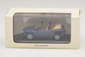 Volkswagen Golf Mk4 Kabriolets Zils Dīlera Izdevums Minichamps 1:43 GOLF005 Metāls — attēls 5 no 5