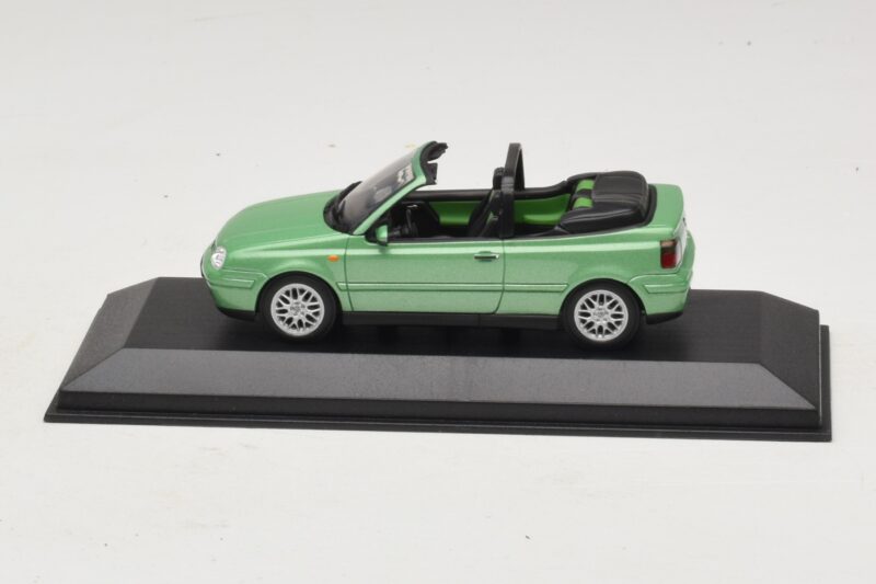 Volkswagen Golf Mk4 Kabriolets Zaļš Metālisks Minichamps 1:43 430058335 Metāls