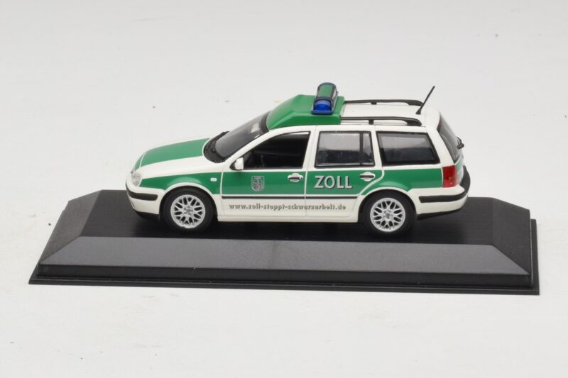 Volkswagen Golf Mk4 Variant Polizei Minichamps 1:43 430056090 Metāls