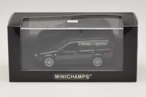 Volkswagen Golf Mk4 Variant Sport Highline BBS Edition Melns Nomaiņas Kaste Minichamps 1:43 GOLF008-R1 Metāls — attēls 5 no 5
