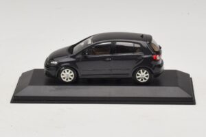Volkswagen Golf Plus Mk5 Melns Minichamps 1:43 GOLF007 Metāls