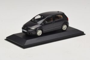 Volkswagen Golf Plus Mk5 Melns Minichamps 1:43 GOLF007 Metāls — attēls 2 no 5
