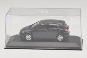 Volkswagen Golf Plus Mk5 Melns Minichamps 1:43 GOLF007 Metāls — attēls 4 no 5