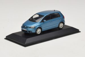 Volkswagen Golf Plus Mk5 Zils Metālisks Aizstājējkaste Minichamps 1:43 GOLF02-R1 Metāls — attēls 2 no 5
