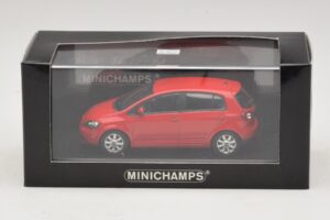 Volkswagen Golf Plus Mk5 Tornado Red Aizstājējkaste Minichamps 1:43 821911110-R1 Metāls — attēls 5 no 5