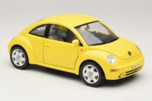 Volkswagen New Beetle A4 Dzeltens Bburago 1:18 3302 Metāls — attēls 6 no 8