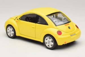 Volkswagen New Beetle A4 Dzeltens Bburago 1:18 3302 Metāls — attēls 7 no 8