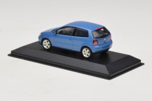 Volkswagen Polo 9N3 Zils Minichamps 1:43 POLO001 Metāls — attēls 3 no 5