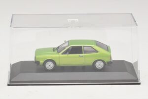 Volkswagen Scirocco Mk1 Zaļš Metālisks Aizvietotāja Kaste Maxichamps 1:43 940050420-R1 Metāls — attēls 4 no 5