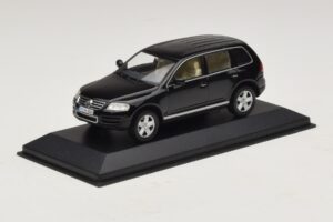 Volkswagen Touareg 7L Melns Minichamps 1:43 TOUAREG002 Metāls — attēls 2 no 5
