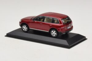 Volkswagen Touareg 7L Sarkans Minichamps 1:43 TOUAREG003 Metāls — attēls 3 no 5
