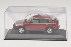 Volkswagen Touareg 7L Sarkans Minichamps 1:43 TOUAREG003 Metāls — attēls 4 no 5