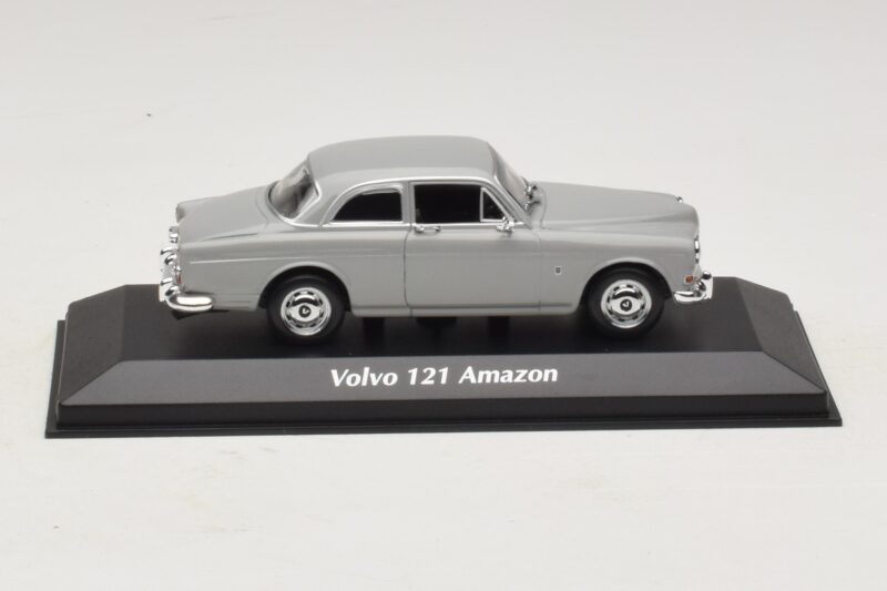 Volvo 121 Amazon Pelēks Maxichamps 1:43 Volvo 121 Amazon Pelēks Maxichamps 1:43 940171000 Metāls