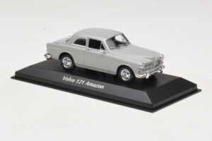Volvo 121 Amazon Pelēks Maxichamps 1:43 940171000 Metāls — attēls 3 no 5