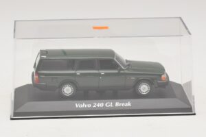 Volvo 240 GL Universāls Tumši Zaļš Maxichamps 1:43 940171411 Metāls — attēls 4 no 5