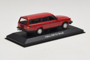 Volvo 240 GL Universālis Sarkans Maxichamps 1:43 940171410 Metāls — attēls 2 no 5