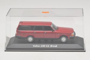 Volvo 240 GL Universālis Sarkans Maxichamps 1:43 940171410 Metāls — attēls 5 no 5