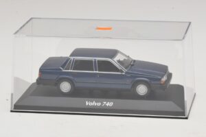 Volvo 740 Dark Blue Metallic Maxichamps 1:43 940171701 Metāls — attēls 4 no 5