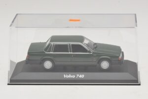 Volvo 740 Tumši Zaļš Maxichamps 1:43 940171700 Metāls — attēls 4 no 5