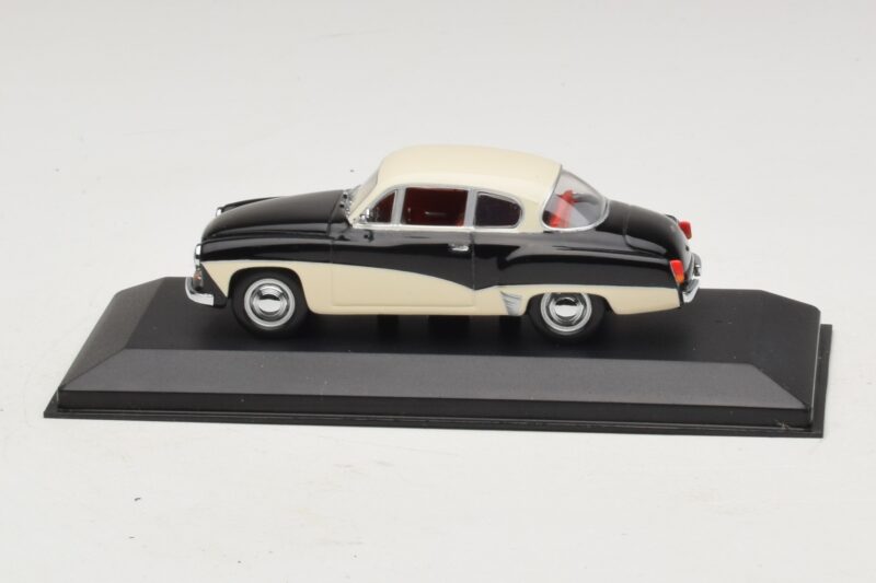 Wartburg A311 Tumši Zils Balts Minichamps 1:43 WARBURG001 Metāls